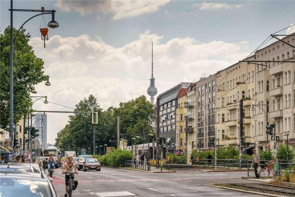 33 K Next To Alexanderplatz Berlijn